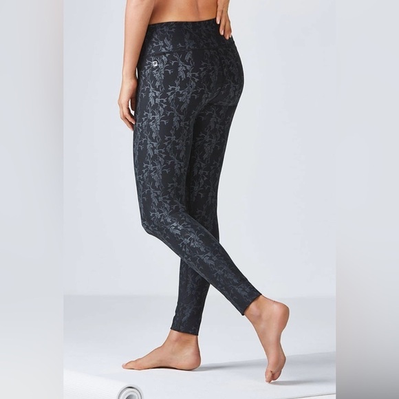 Fabletics Black Petal Define PowerHold® Mid-Rise Legging Size L - Picture 2 of 12